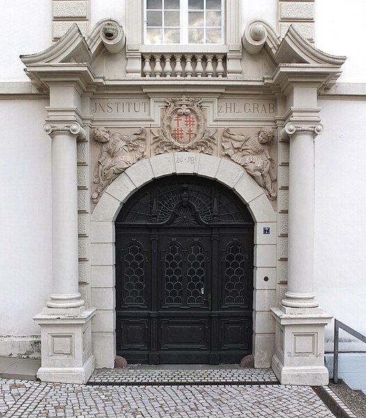 File:Baden-Baden Kloster vom Heiligen Grab (Portal).jpg