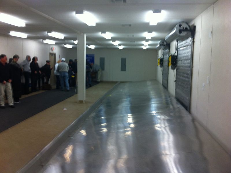 File:Baggage Claim at Trenton-Mercer County Airport.JPG