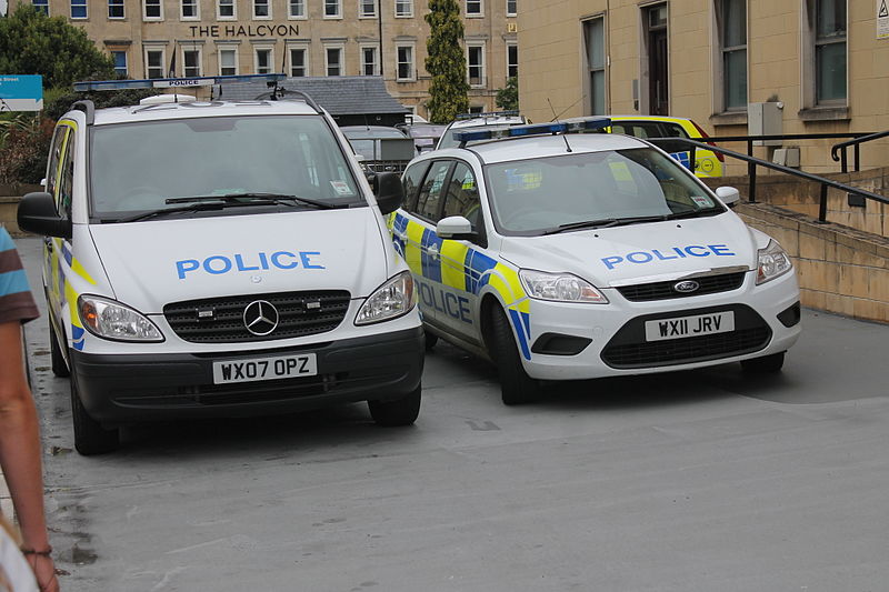 File:Bath police vehicles- Mercedes van + Ford Focus (9640472862).jpg