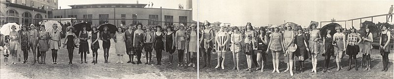 File:BathingGirlRevueGalveston1923.jpg