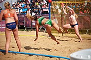 Deutsch: Beachhandball bei den Olympischen Jugendspielen 2018 in Buenos Aires; Tag 7, 13. Oktober 2018; Mädchen, Spiel um Platz Drei – Ungarn-Niederlande 2:0 English: Beach handball at the 2018 Summer Youth Olympics in Buenos Aires at 13 October 2018 – Girls Bronze Medal Match – Hungary-Netherlands 2:0 Español: Handball de playa en los Juegos Olimpicos de la Juventud Buenos Aires 2018 en 13 de octubre de 2018 – Partido por la medalla de bronce femenino - Hungría-Países Bajos 2:0