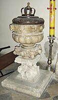 Alabastrowa chrzcielnica z końca XVI w.