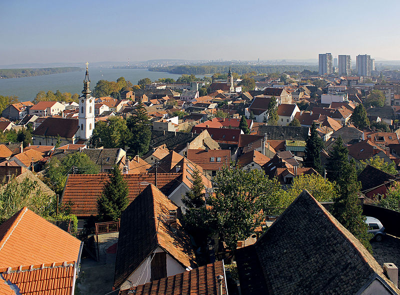 File:Belgrade. Roofs of Zemun.jpg