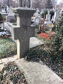 Grave in Bellu Cemetery