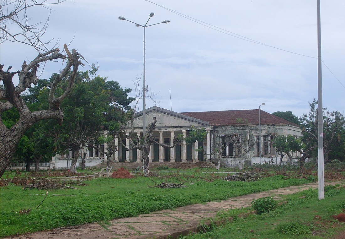 File:Bolama ruins.jpg