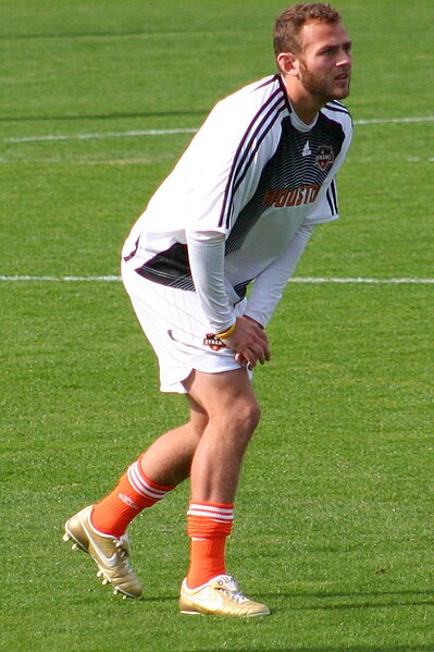 File:Brad Davis warmup MLS CUp 2006.jpg