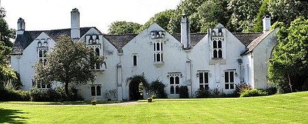 Bradley Manor (early 13th century)