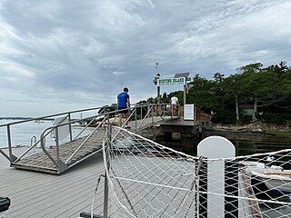 <span class="mw-page-title-main">Bustins Island</span> Island in Casco Bay, Maine, United States