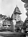 COLLECTIE TROPENMUSEUM Gebouwen van de jaarmarkt 'Pasar Gambir' van 1931 te Jakarta Java TMnr 10002571.jpg