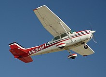 220px Cessna172 CatalinaTakeOff