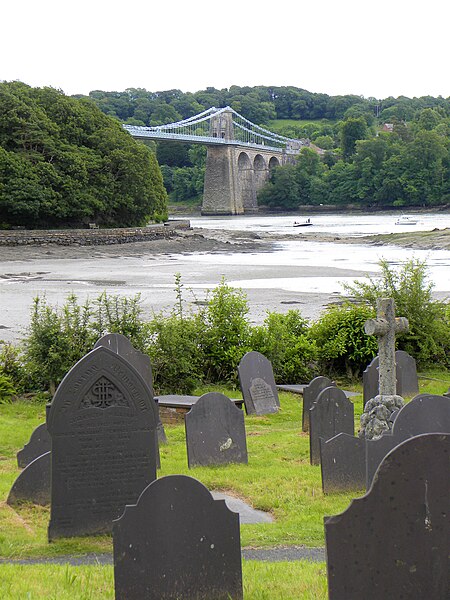 File:Church Island graveyard - geograph.org.uk - 5457853.jpg