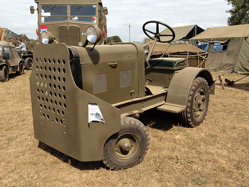 File:Clark Airfield tractor Clarktor 6 pic4.JPG