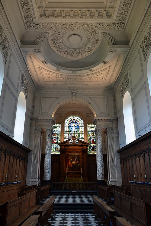 Pembroke College chapel interior in September 2014