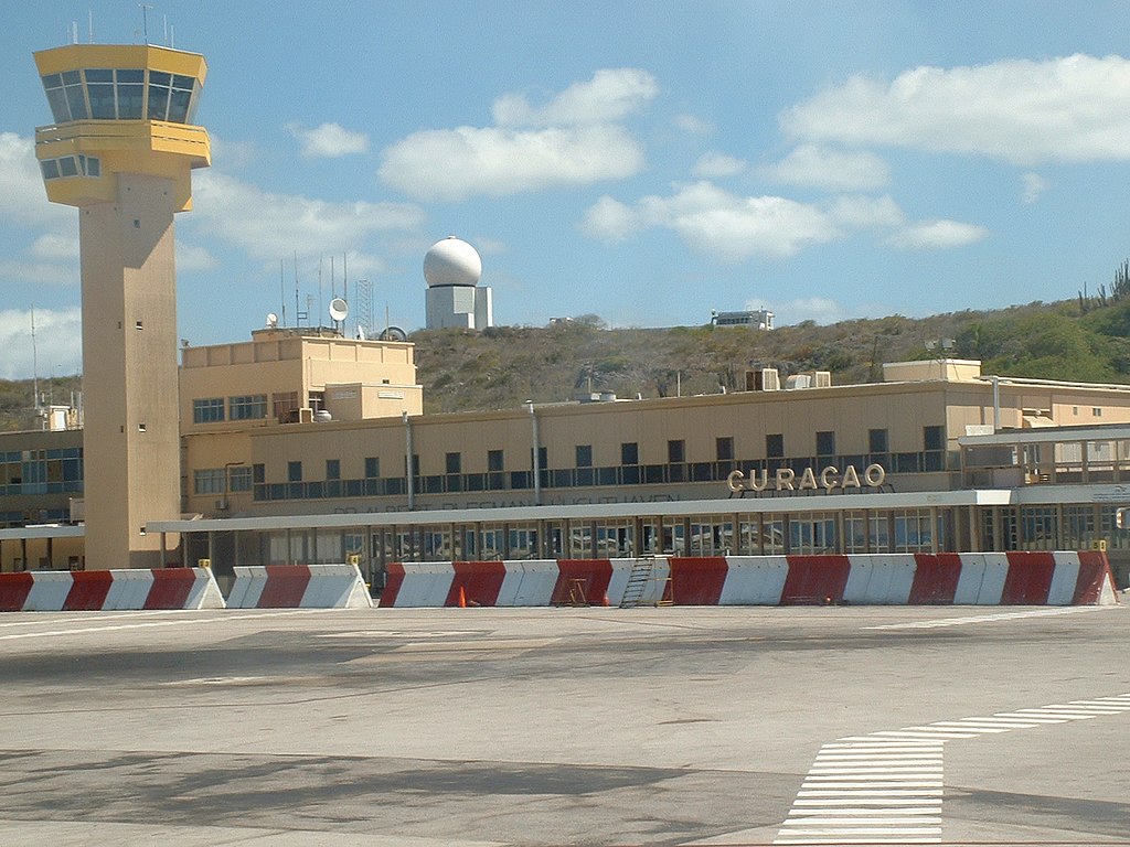 Curacao-airport.jpg