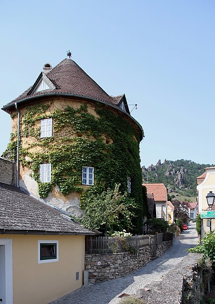 File:Dürnstein 67 - Bastion.JPG