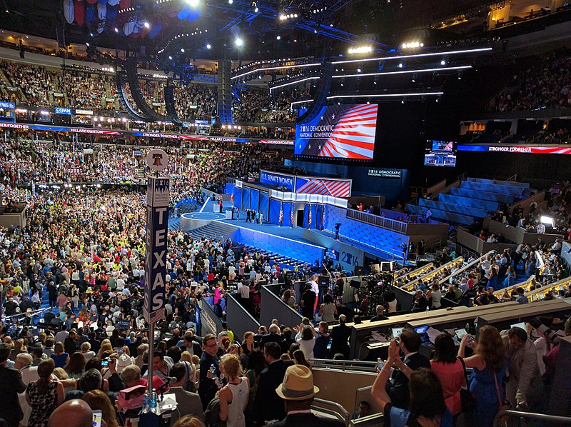 File:DNC 2016 - Women of the Senate.jpeg