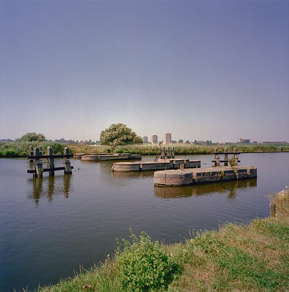 File:Damsluis in de Haarlemmermeerringvaart - Unknown - 20339304 - RCE.jpg