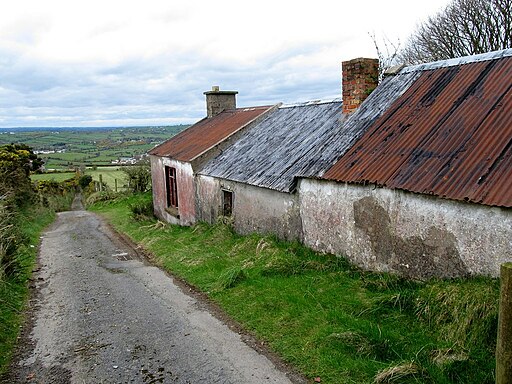 Disused cottage on Gordons Lane - geograph.org.uk - 3929139