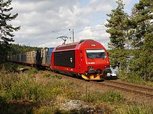 El 18 hauling a freight train on the Østfold Line for CargoNet