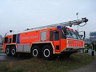 <span class="mw-page-title-main">Rosenbauer Simba</span> Airport crash tender