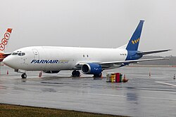 Boeing 737-400SF från K-Mile Air fortfarande i färgerna på ASL Airlines Ungern