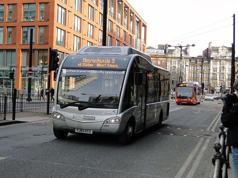 File:First Manchester bus 59008 (YJ60 KCO), MetroShuttle route 3, 4 February 2012.jpg