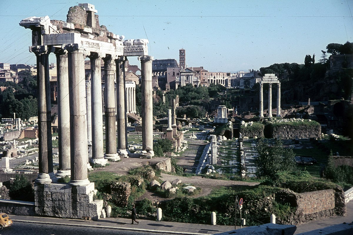 File:Forum Romanum, előtérben Saturnus temploma. Fortepan ...