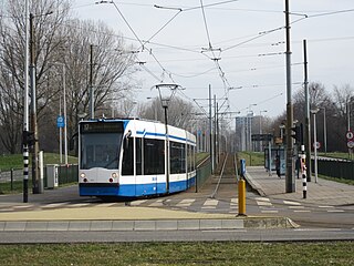 File:GVB Combino 2031 at Osdorp (Meer en Vaart stop) on route 17, March 2011.jpg - Wikimedia Commons