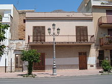 The house of Gaetano Badalamenti, hundred steps from Peppino's family house Gaetano Badalamenti's house.JPG