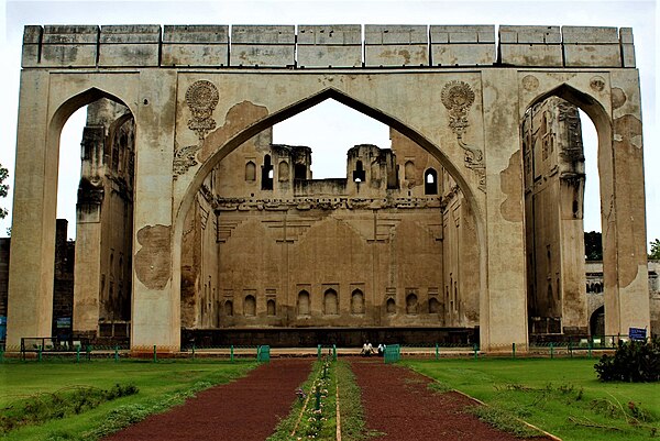 Image: Gagan Mahal Bijapura