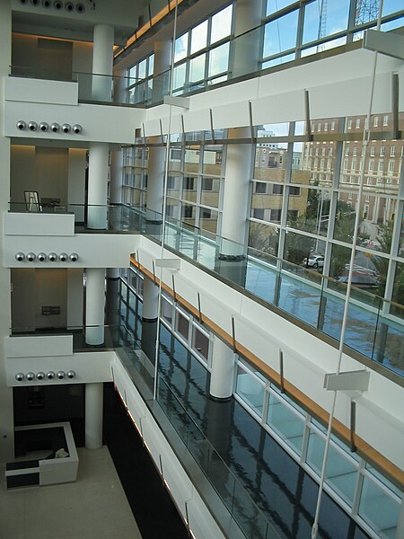 File:Georgia Tech College of Management East Wing.jpg