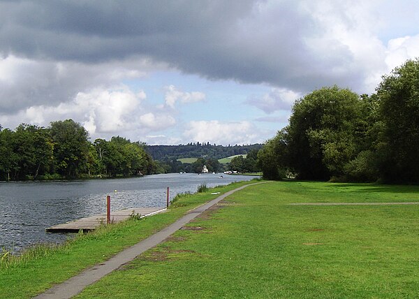 View downstream towards Temple Island