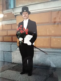 Heikki Kasari Helsingin yliopiston valtiotieteellisen tiedekunnan promootiossa vuonna 1986