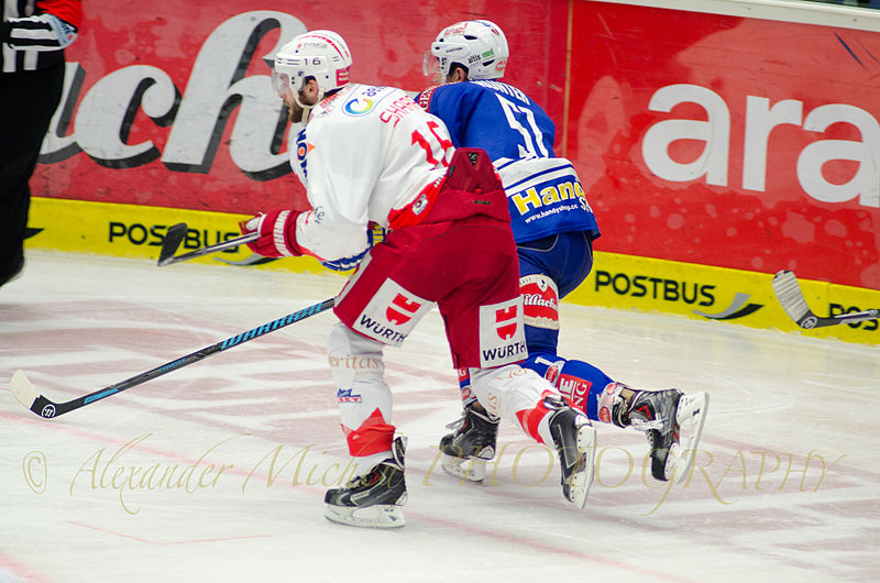 File:Hockey pictures-micheu-EC VSV vs HCB Südtirol 03252014 (112 von 180) (13667007473).jpg