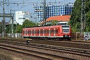 Das Bild zeigt eine Einzeltraktion der Baureihe 424 der S-Bahn Hannover, welche dort aber nicht mehr im Einsatz der Deutschen Bahn sind