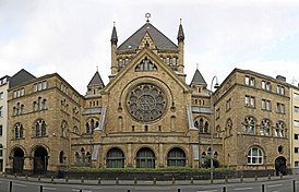 Synagoge Koln at Roonstrasse in 2006 Koln synagoge pano.jpg