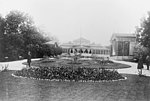 Brunnshuset med teaterpaviljongen, omkring 1900