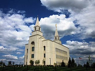 The Latter-Day Saints Temple in Kansas City. Kansas City Missouri Temple 11.jpg