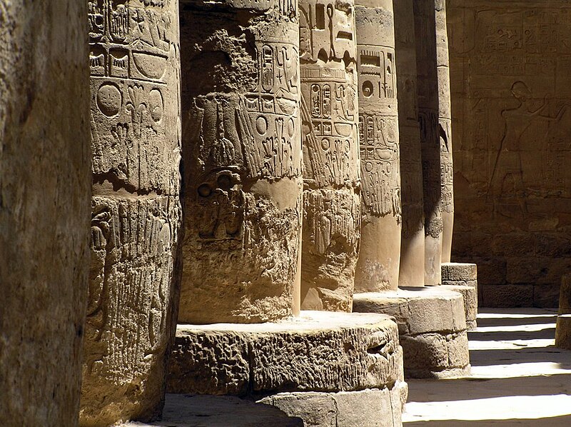File:Karnak Temple Interior.jpg