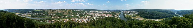 File:Kelheim Panorama groß.jpg