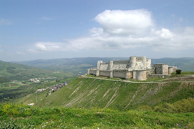 Krak des Chevaliers: the large fortress built by the Knights Hospitaller on the land that Raymond had granted to them in 1142