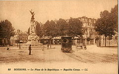 SOISSONS - La Place de la République