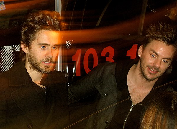 Leto (left) with his brother Shannon in 2009