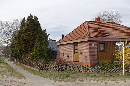 Leuthingerweg (Berlin-Falkenhagener Feld)