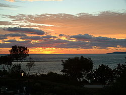 Malý Traverse Bay při západu slunce, při pohledu z Petoskey