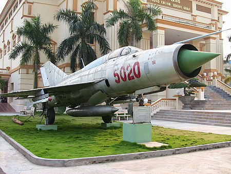 Tập_tin:MIG21F94_so_5020.JPG