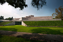 The Museo Rufino Tamayo, a Brutalist building from Teodoro Gonzalez de Leon and Abraham Zabludovsky. MUSEO TAMAYO - ARQUITECTURA.jpg