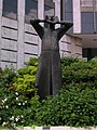 Der Rufer. Statue vor der Bundesbankfiliale in Aachen