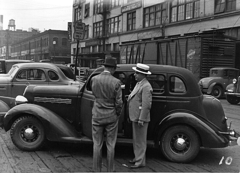 File:Men with 1935 Plymouth, photographed 1939.jpg