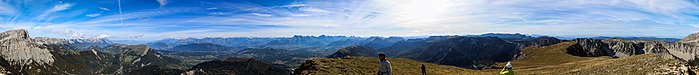 Panorama sur le Trièves et le Vercors depuis le mont Aiguille.